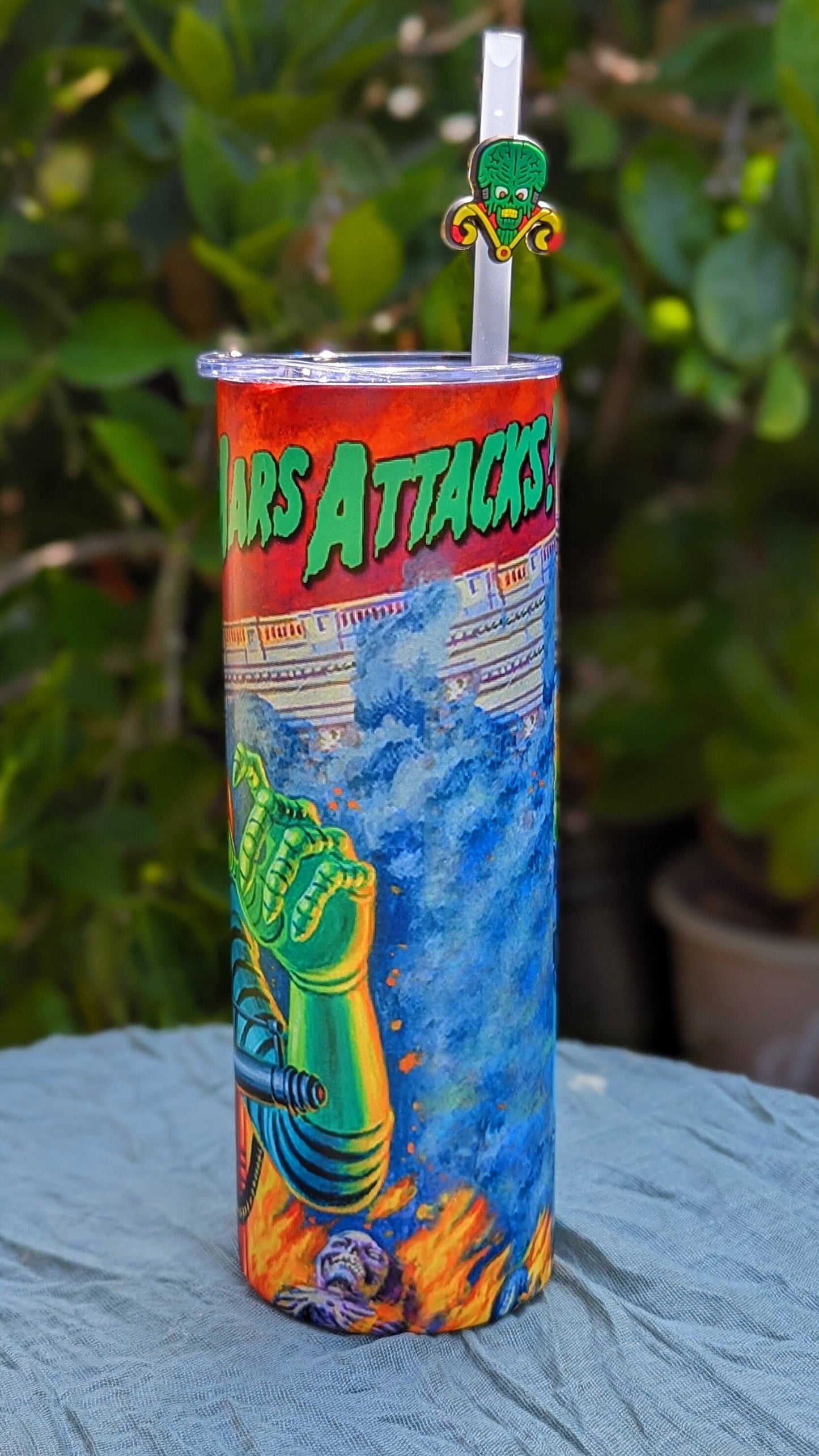 Mars Attacks 20oz Tumblers with Straw Topper